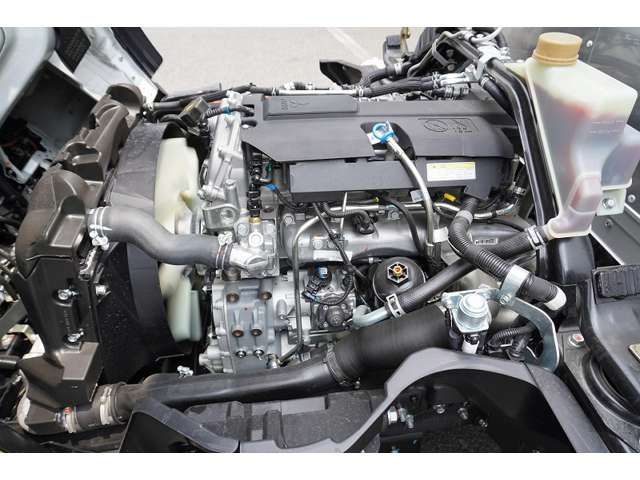 Mitsubishi CANTER 2023-01 19612-12