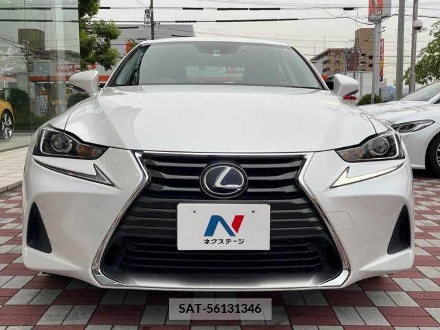 Lexus IS 2017-11 388189-14