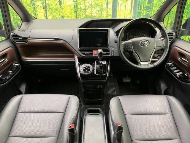 Toyota ESQUIRE 2018-04 188088-1