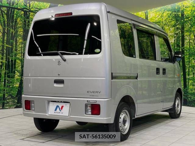 Suzuki EVERY 2008-12 359932-17