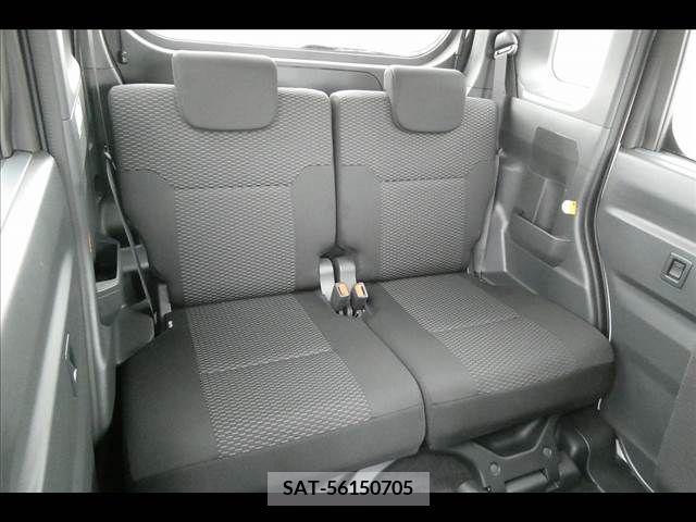 Toyota Pixis Mega 2016-11 281441-10