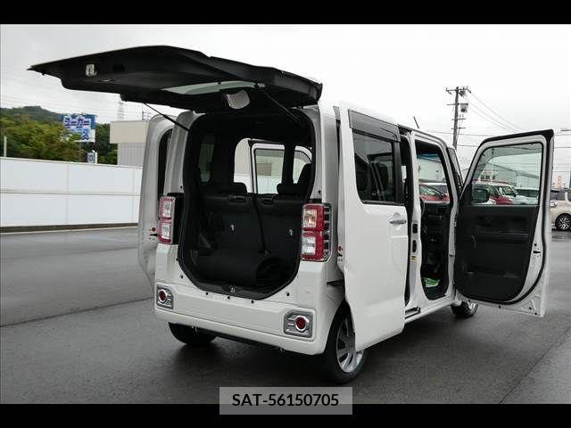 Toyota Pixis Mega 2016-11 281441-19