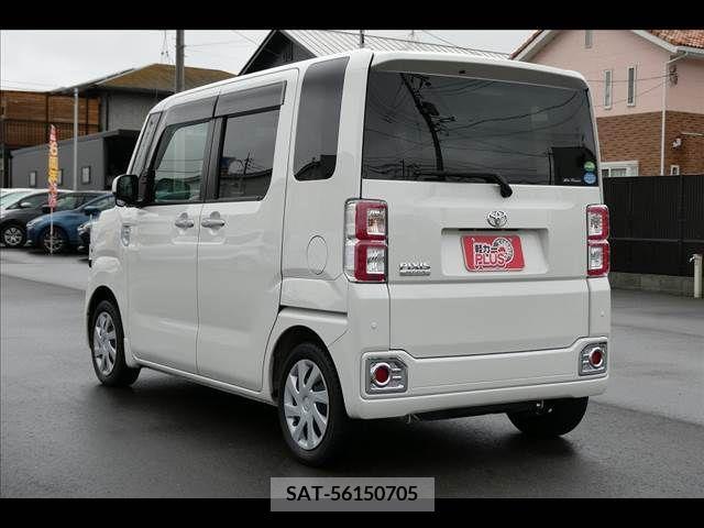 Toyota Pixis Mega 2016-11 281441-17