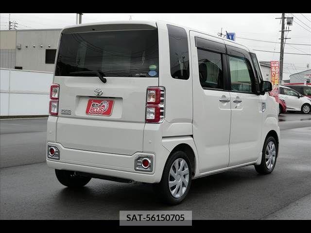 Toyota Pixis Mega 2016-11 281441-16