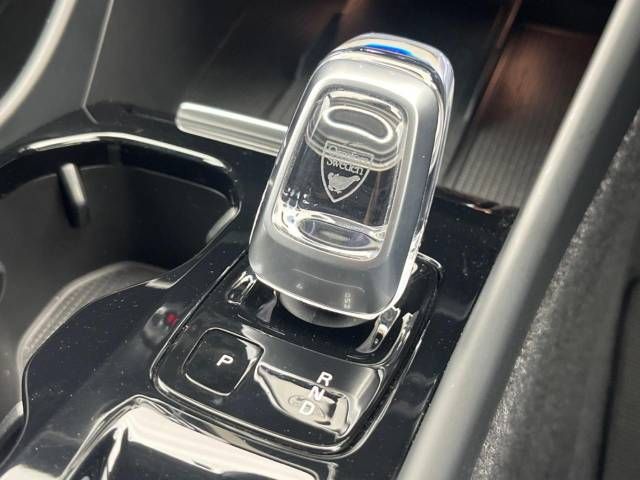 Volvo XC40 2020-12 26663-11