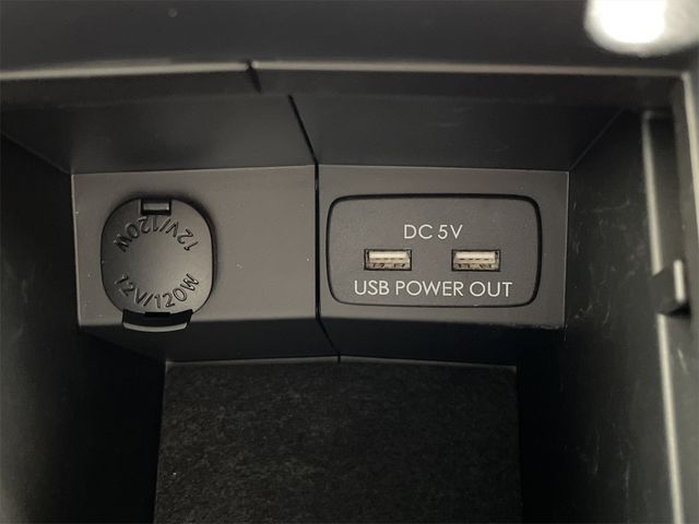 Subaru FORESTER 2017-06 195899-27