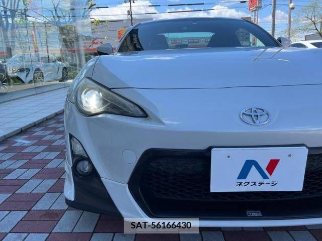 Toyota 86 2012-05 240948-12