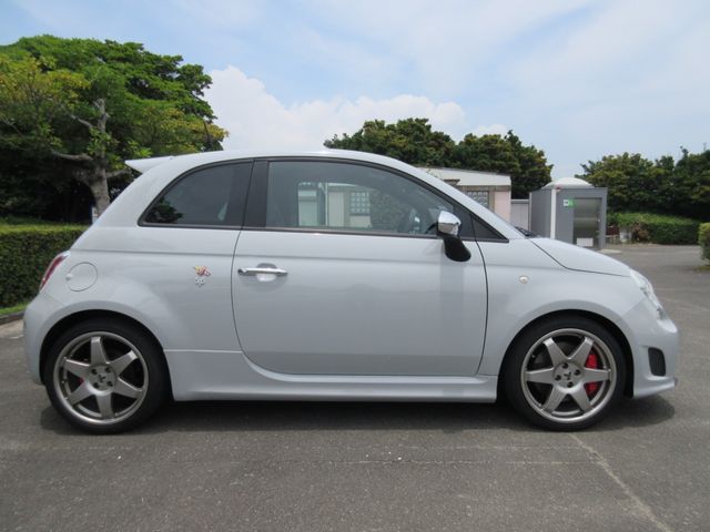 Abarth 595 2013-03 1496-11
