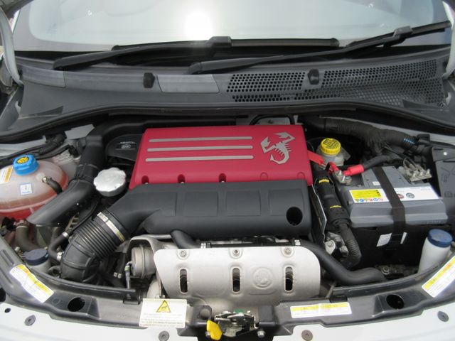 Abarth 595 2013-03 1496-20