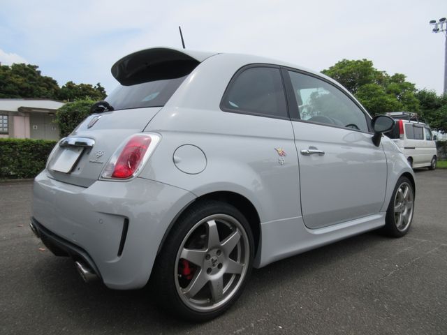 Abarth 595 2013-03 1496-17
