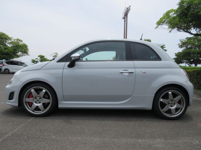 Abarth 595 2013-03 1496-10