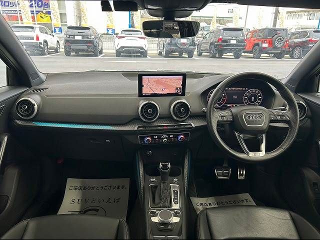 Audi Q2 2021-09 21317-1