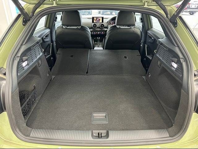 Audi Q2 2021-09 21317-10