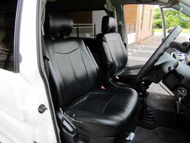 Mitsubishi DELICA 2002-03 2577-9
