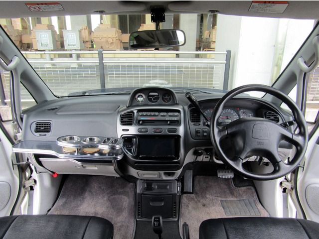Mitsubishi DELICA 2002-03 2577-8