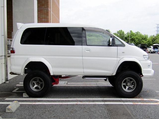 Mitsubishi DELICA 2002-03 2577-6