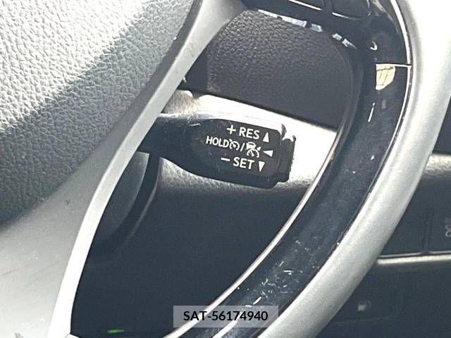 Toyota C-HR 2017-05 322988-4