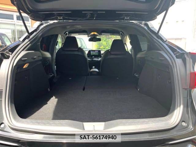Toyota C-HR 2017-05 322988-13