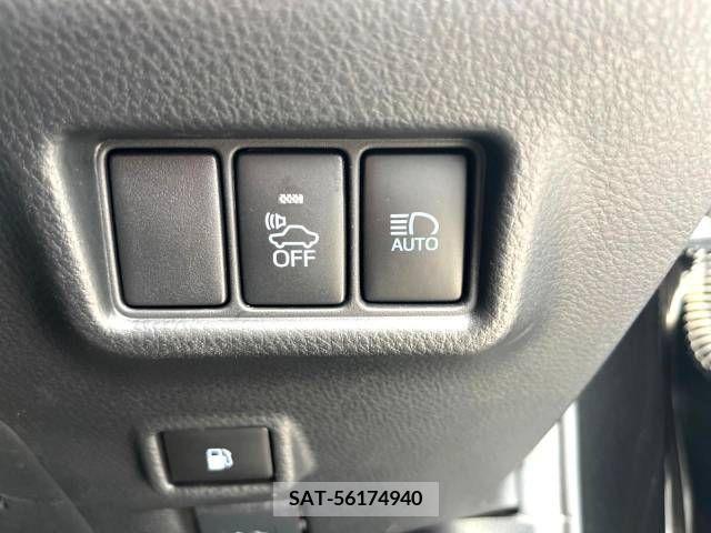 Toyota C-HR 2017-05 322988-8