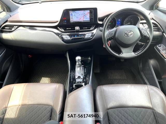 Toyota C-HR 2017-05 322988-1