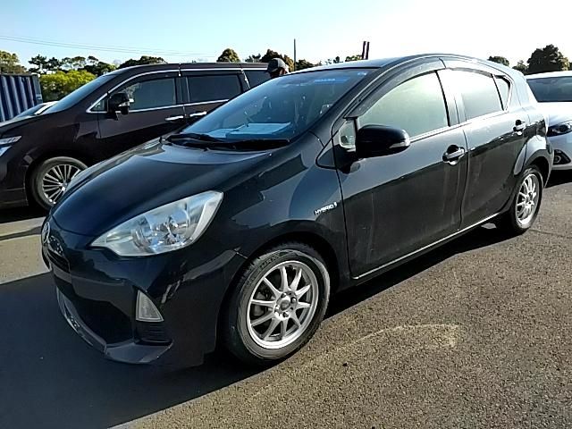 Toyota AQUA 2012-07 3927-1
