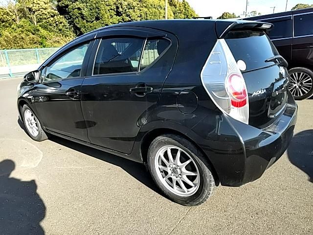 Toyota AQUA 2012-07 3927-3