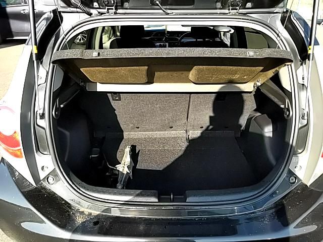 Toyota AQUA 2012-07 3927-7