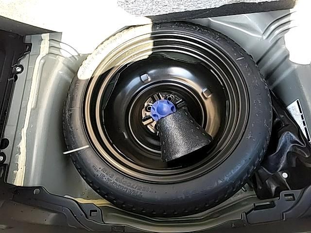 Toyota AQUA 2012-07 3927-9