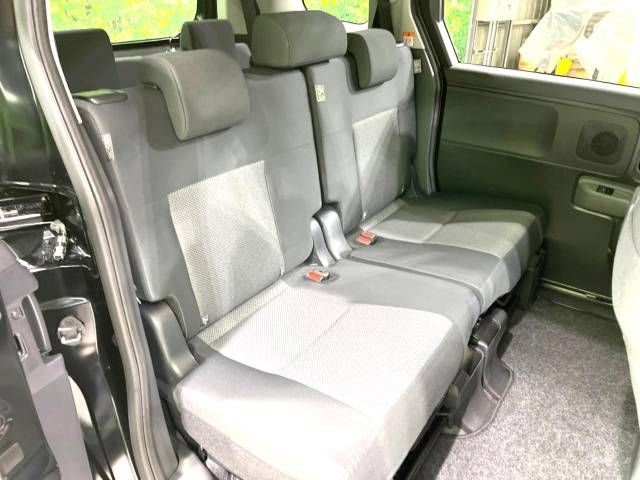 Toyota SIENTA 2023-06 26868-9