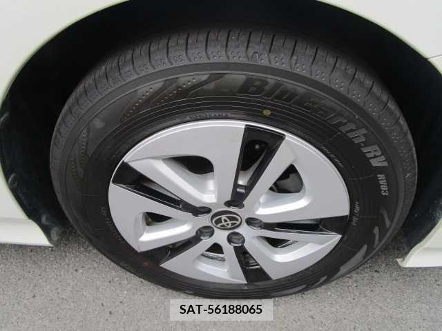 Toyota PRIUS 2016-07 322374-27