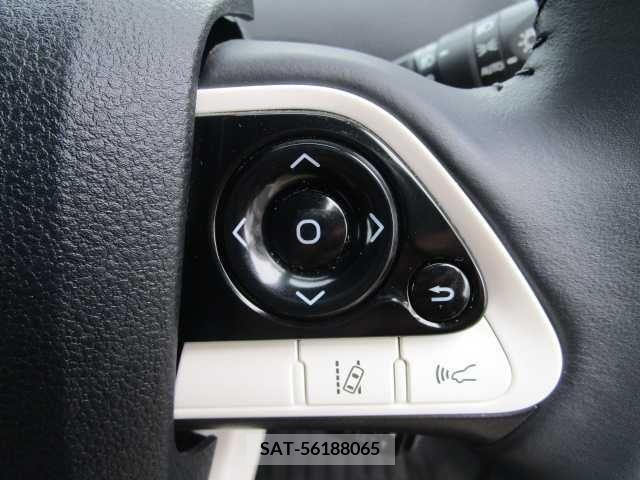 Toyota PRIUS 2016-07 322374-18