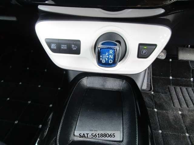 Toyota PRIUS 2016-07 322374-21