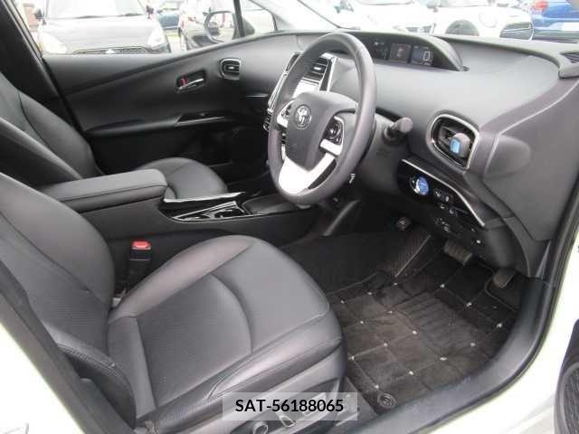Toyota PRIUS 2016-07 322374-11