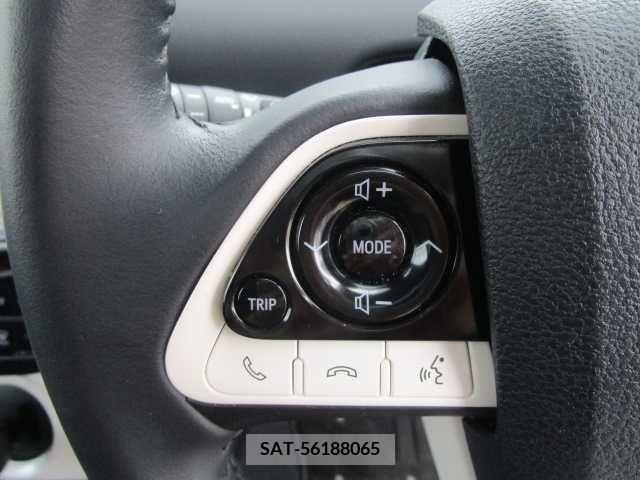 Toyota PRIUS 2016-07 322374-17