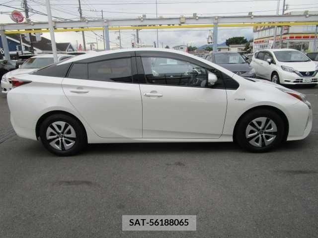 Toyota PRIUS 2016-07 322374-5