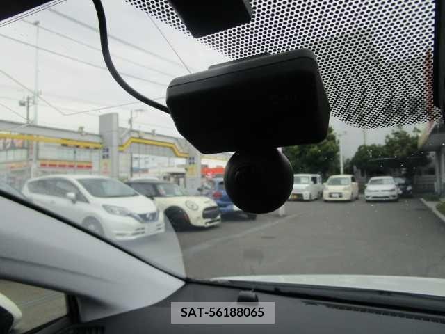 Toyota PRIUS 2016-07 322374-25