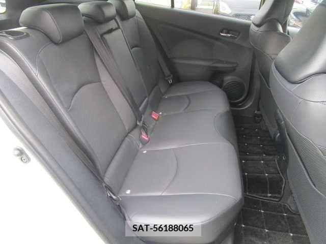 Toyota PRIUS 2016-07 322374-13