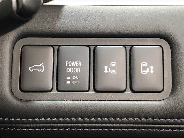 Mitsubishi DELICA D5 2019-05 25327-4