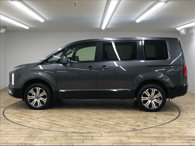 Mitsubishi DELICA D5 2019-05 25327-13