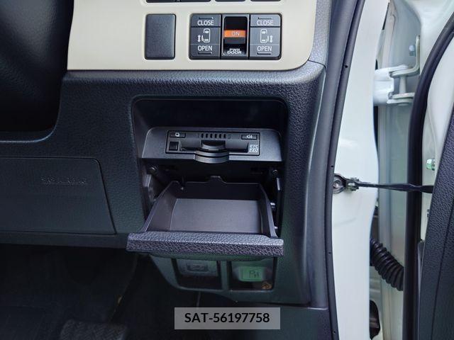 Toyota NOAH 2019-02 203015-9