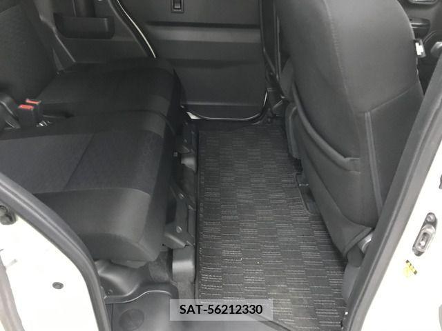 Toyota Pixis Mega 2015-07 347101-10