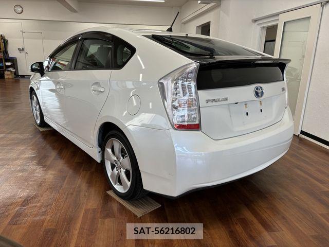 Toyota PRIUS 2009-08 255690-4