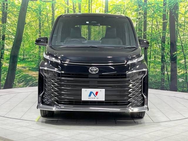 Toyota VOXY 2023-04 185920-15
