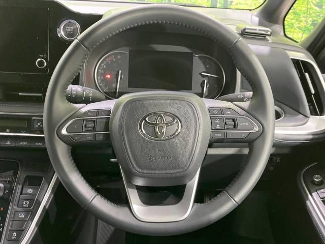 Toyota VOXY 2023-04 185920-12