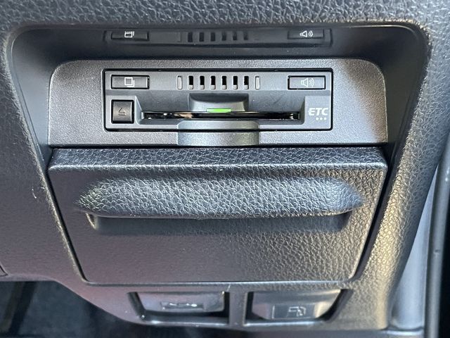 Toyota NOAH 2020-11 181804-19