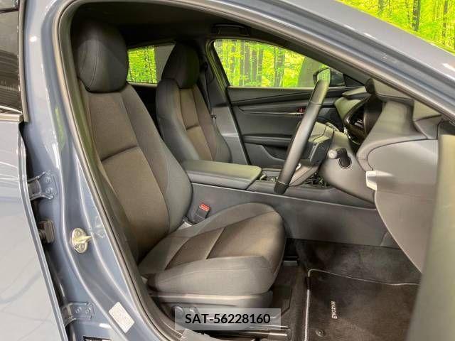 Mazda MAZDA3 2022-01 301096-9