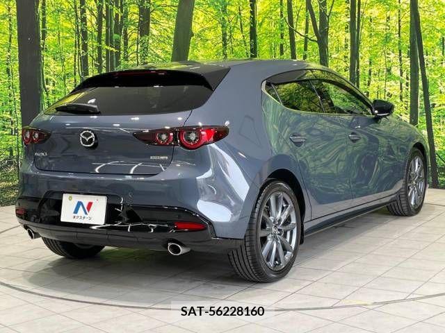 Mazda MAZDA3 2022-01 301096-17
