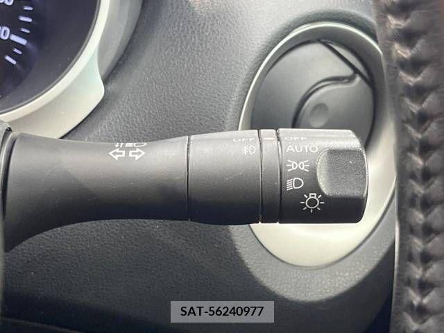 Nissan JUKE 2013-01 274038-6