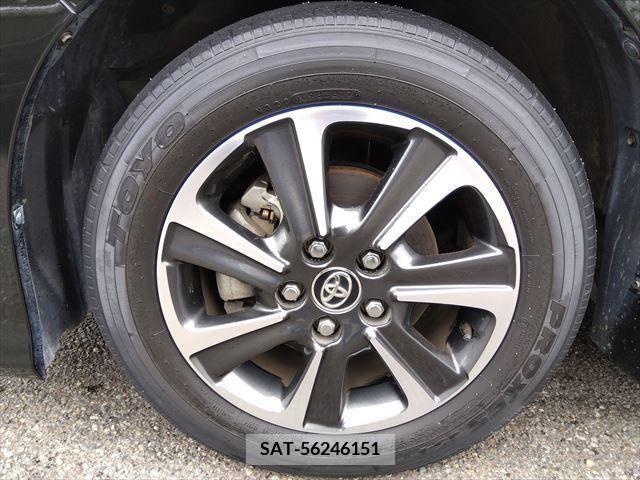 Toyota VOXY 2017-11 370278-9