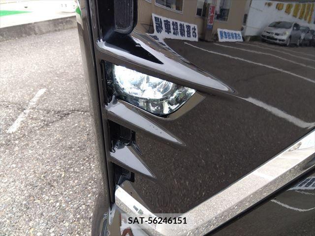 Toyota VOXY 2017-11 370278-4